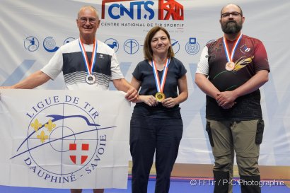 Après un résultat compliqué en 810 dû à une nouvelle arme, puis un adhésion à l'UFA, médaille de bronze en 820 pour Christophe, au bénéfice de l'Association Bergeracoise de Tir.